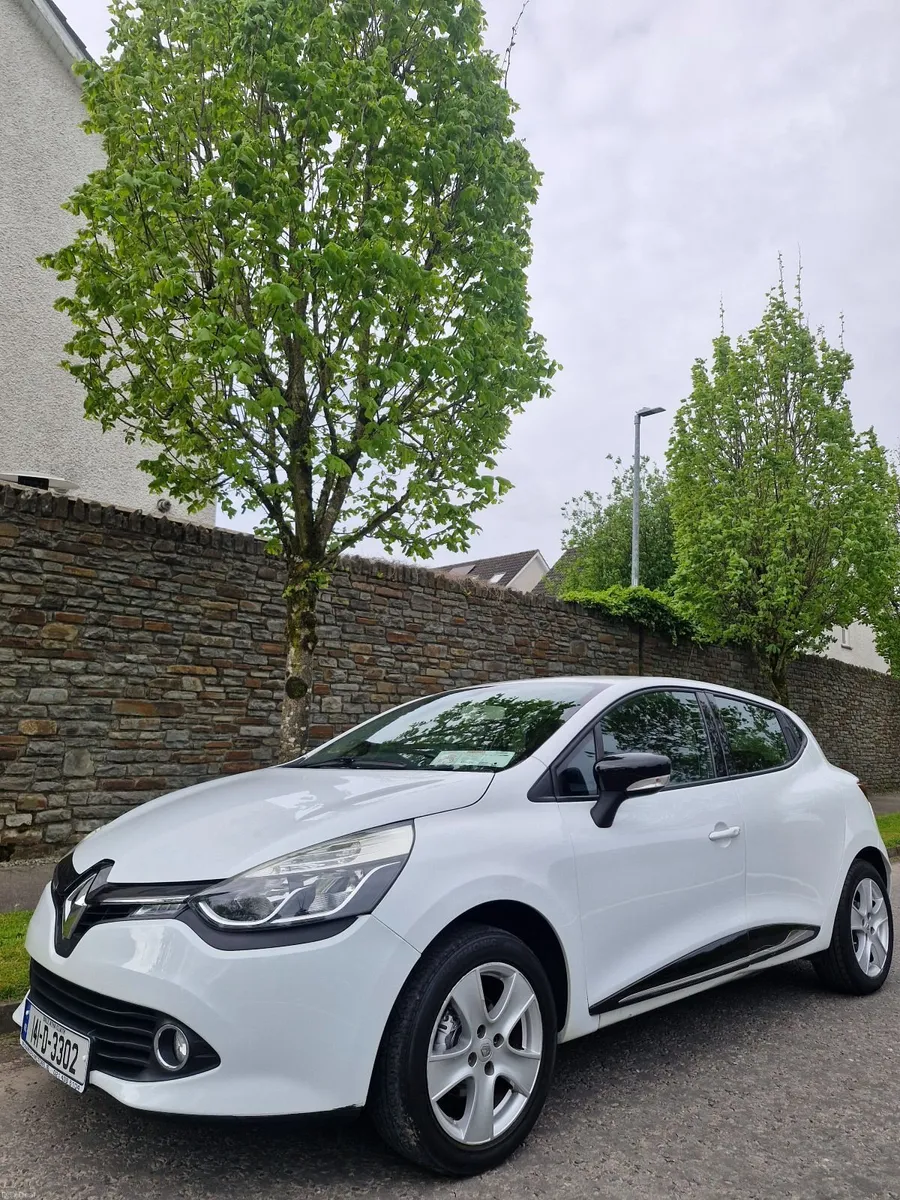 141 Renault Clio 1.1 Petrol, 91k Miles - Image 2