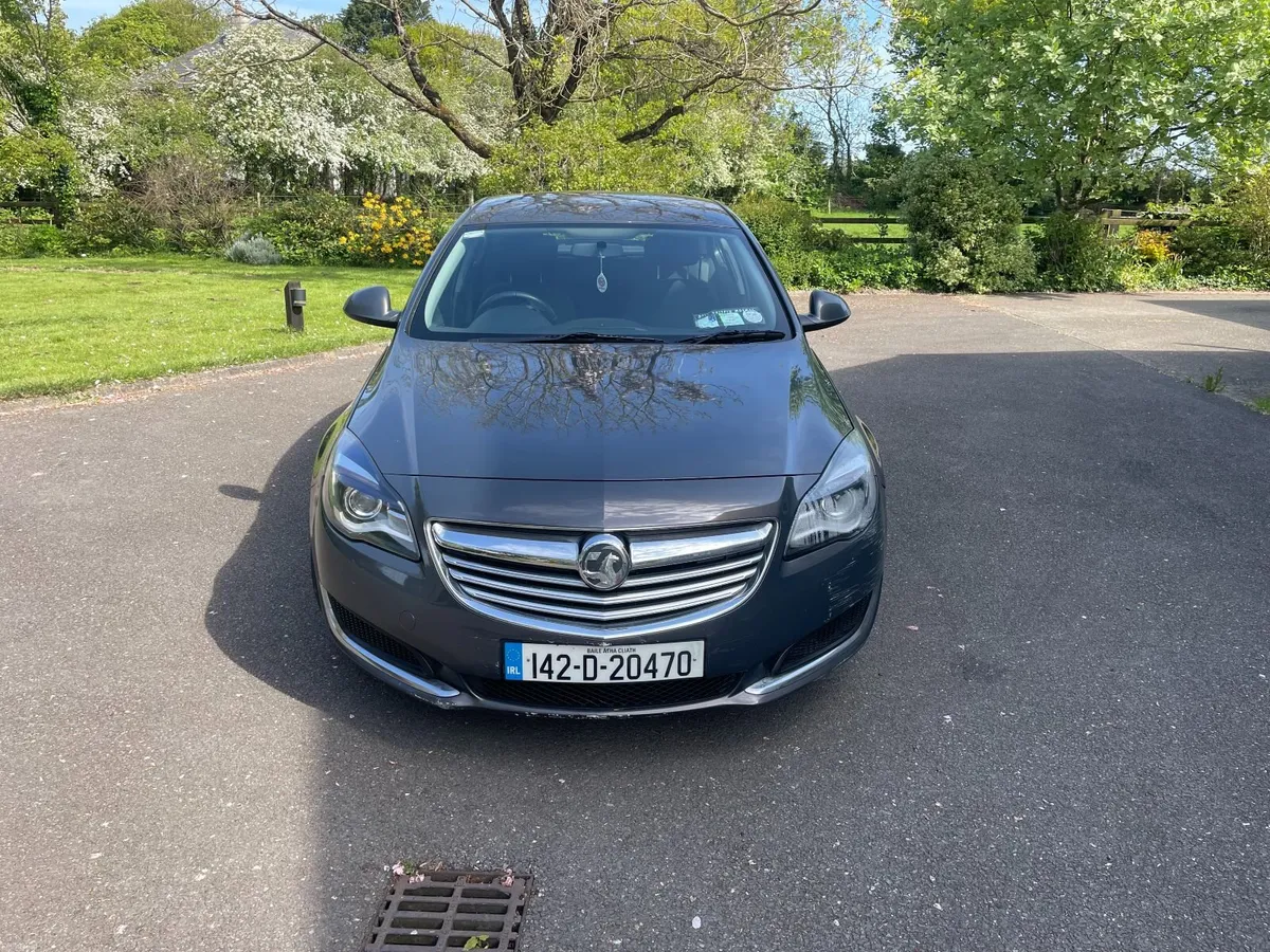 2014 Grey Vauxhall Insignia Hatchback - Image 3