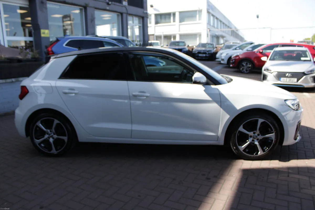 2021 AUDI A1 - Image 3