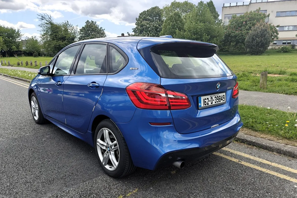 BMW 225xe Plug-in Hybrid Low Milage - Image 4
