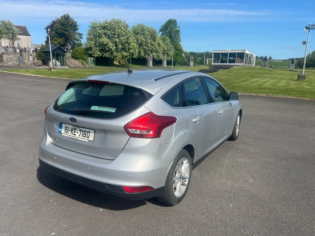 Ford Focus 1.5 TDCI Zetec 120PS - Image 2