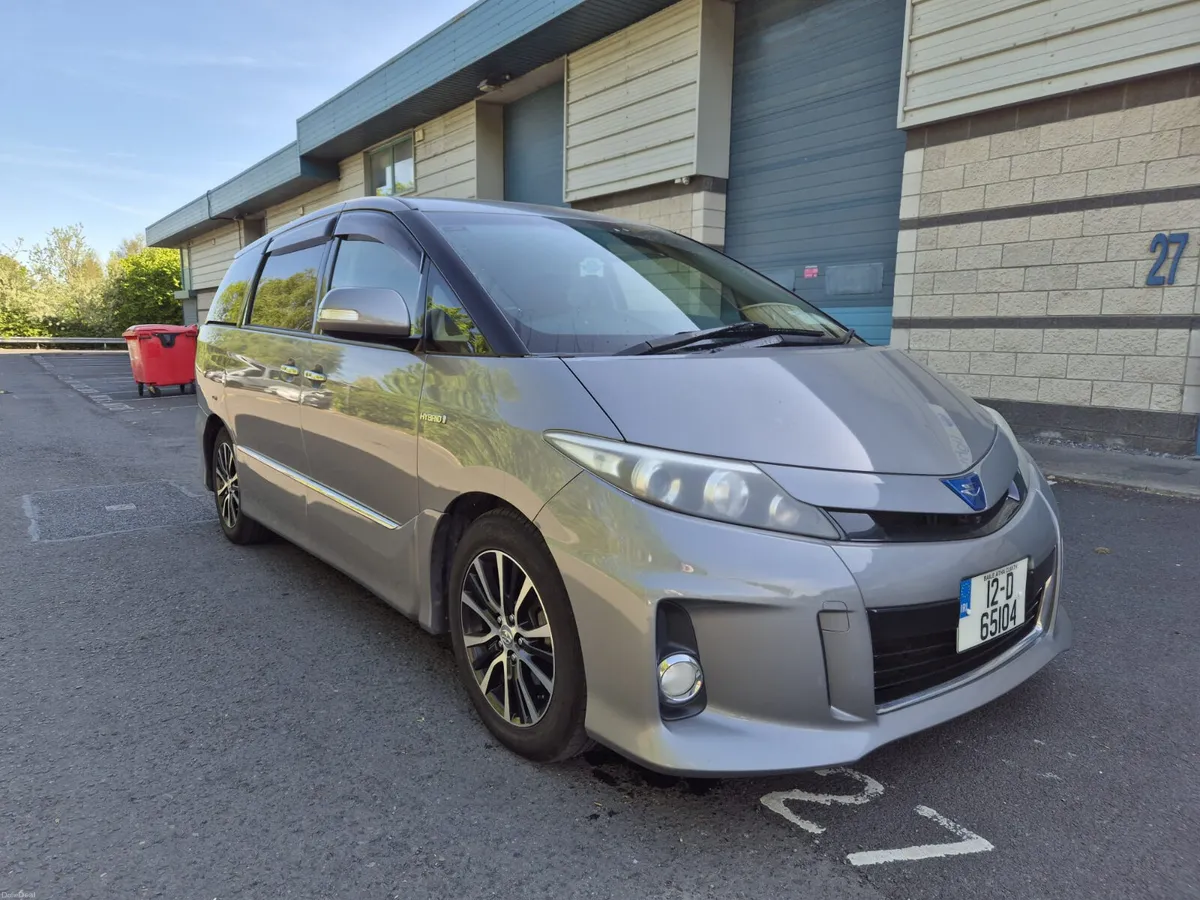 TOYOTA ESTIMA/2012/2.4 PETROL HYBRID/7 SEATER/AUTO - Image 3