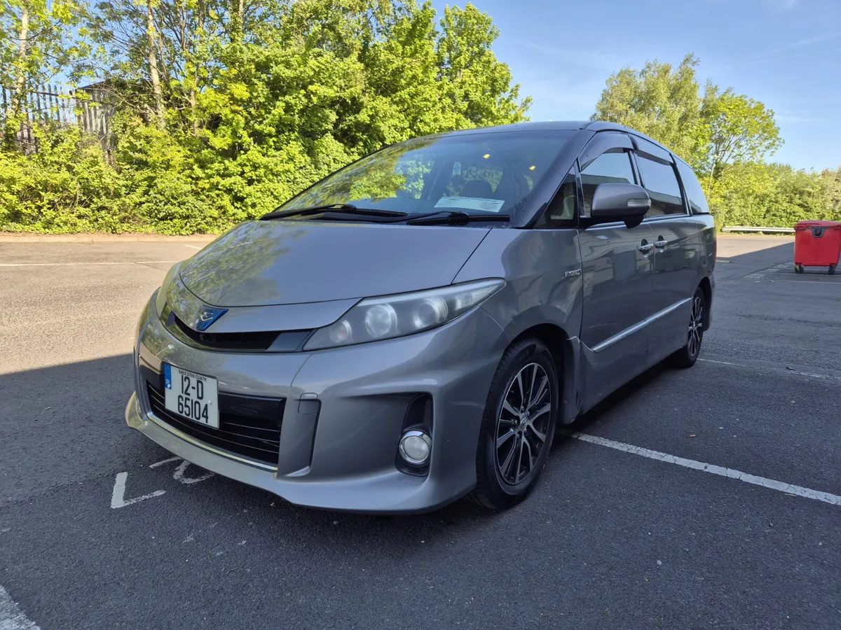 TOYOTA ESTIMA/2012/2.4 PETROL HYBRID/7 SEATER/AUTO - Image 1