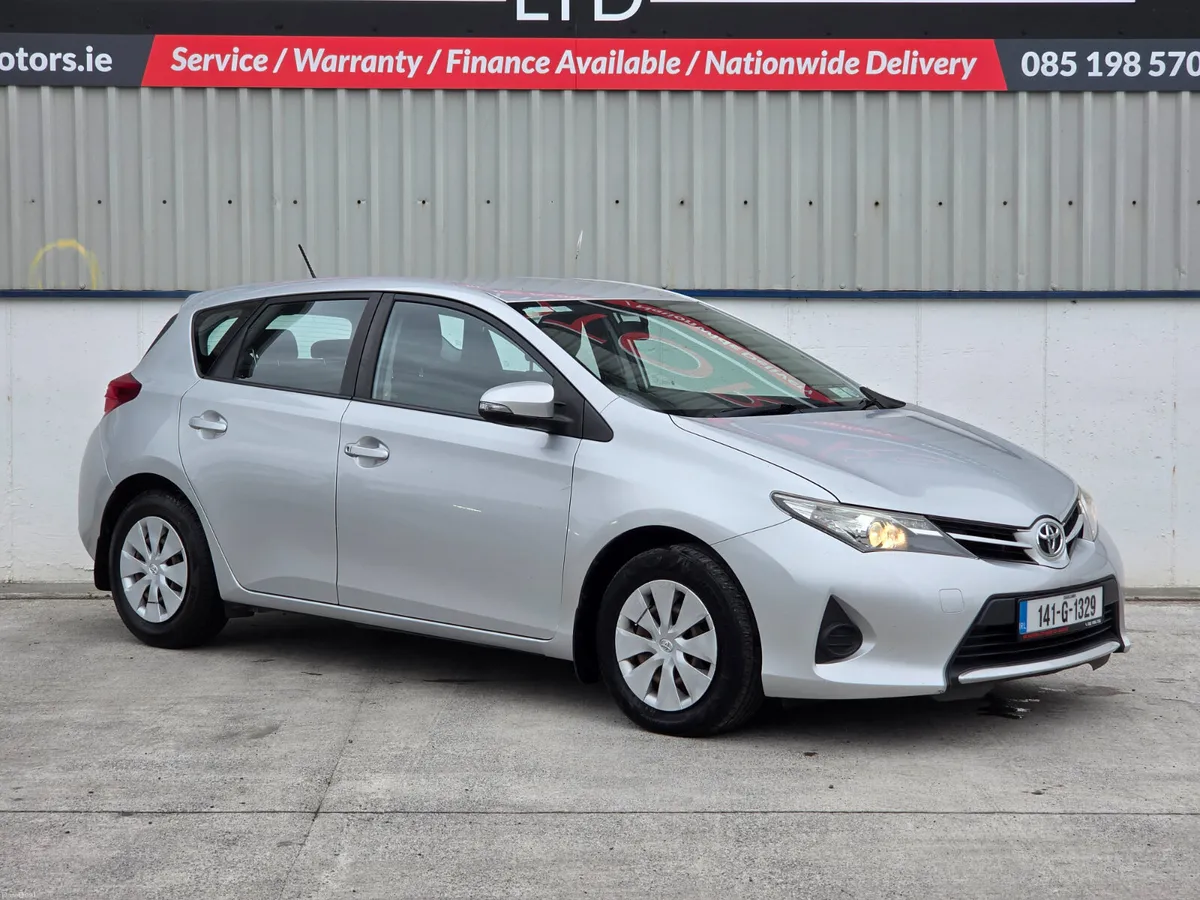 Toyota Auris 2014 - Image 3