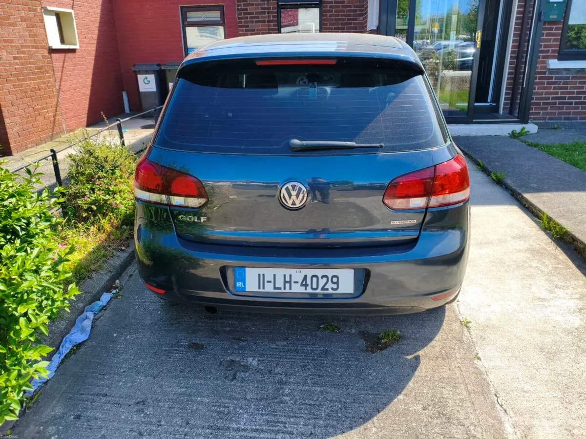 Volkswagen Golf 1.6 2011 - Image 4