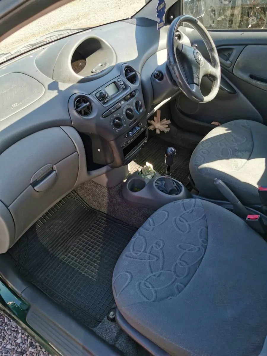 Car - Image 4