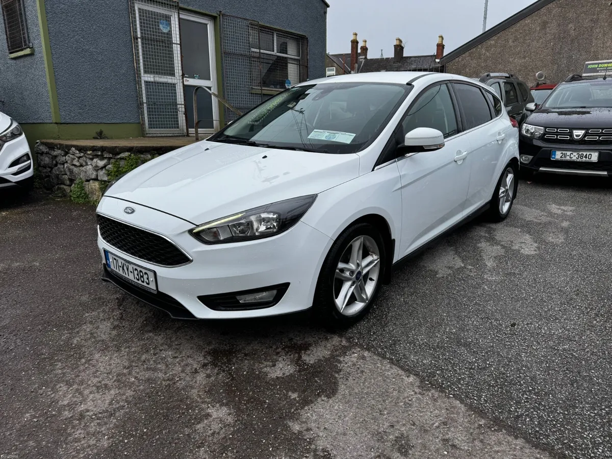 Ford Focus Lovely Car in white - Image 3