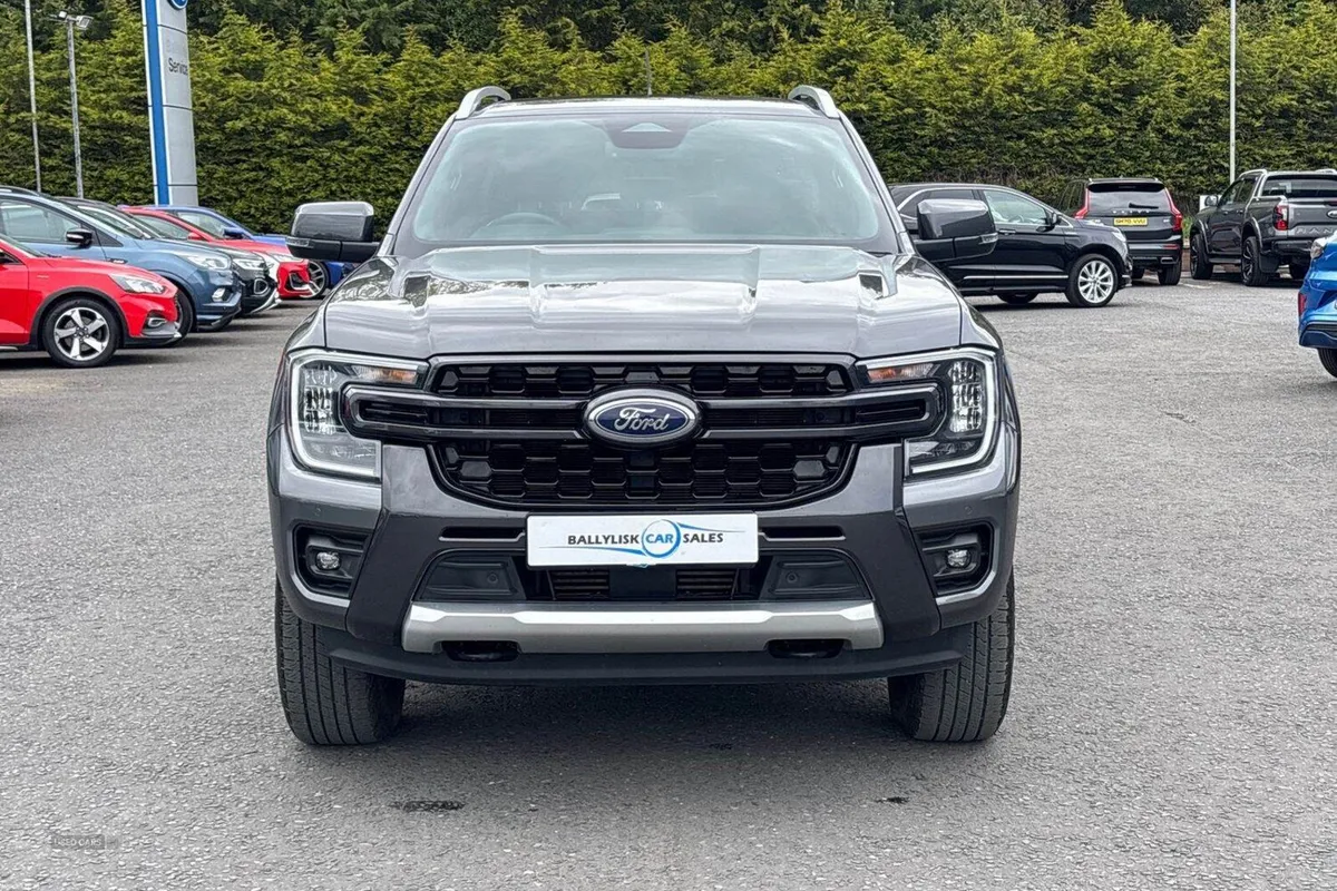 Ford Ranger 2.0 TD 205PS Wildtrak Auto 4WD in Grey - Image 4