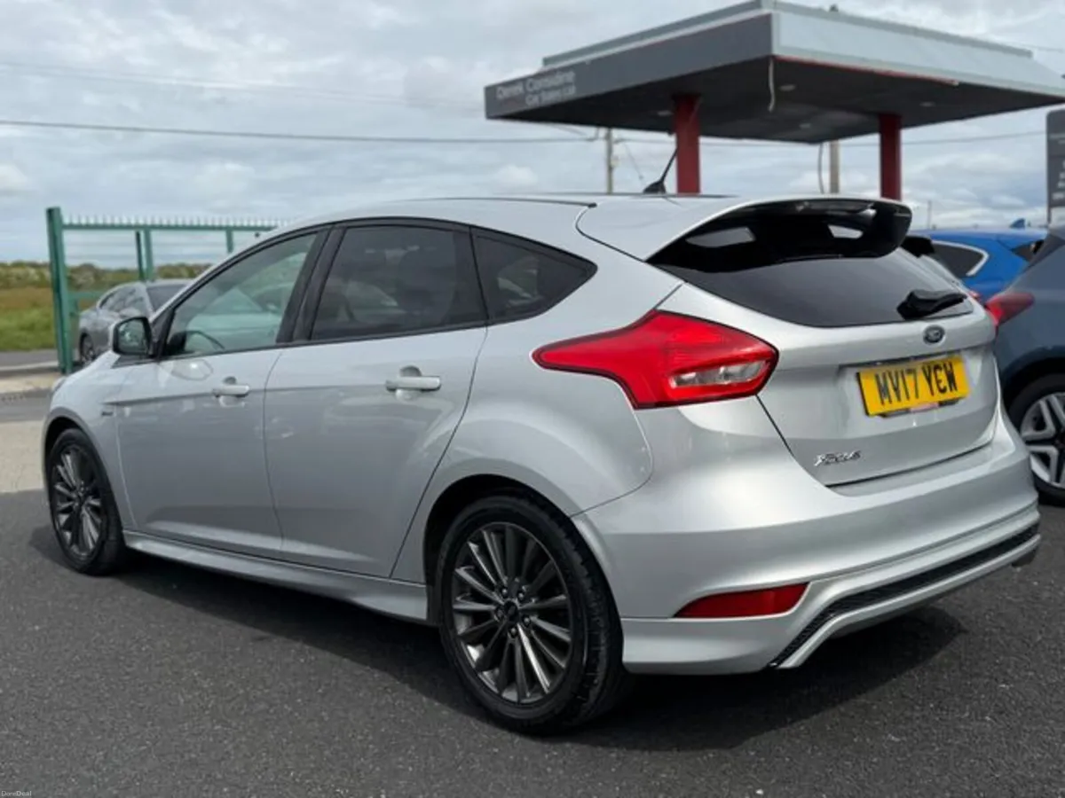 Ford Focus ST-LINE TDCI - Image 3