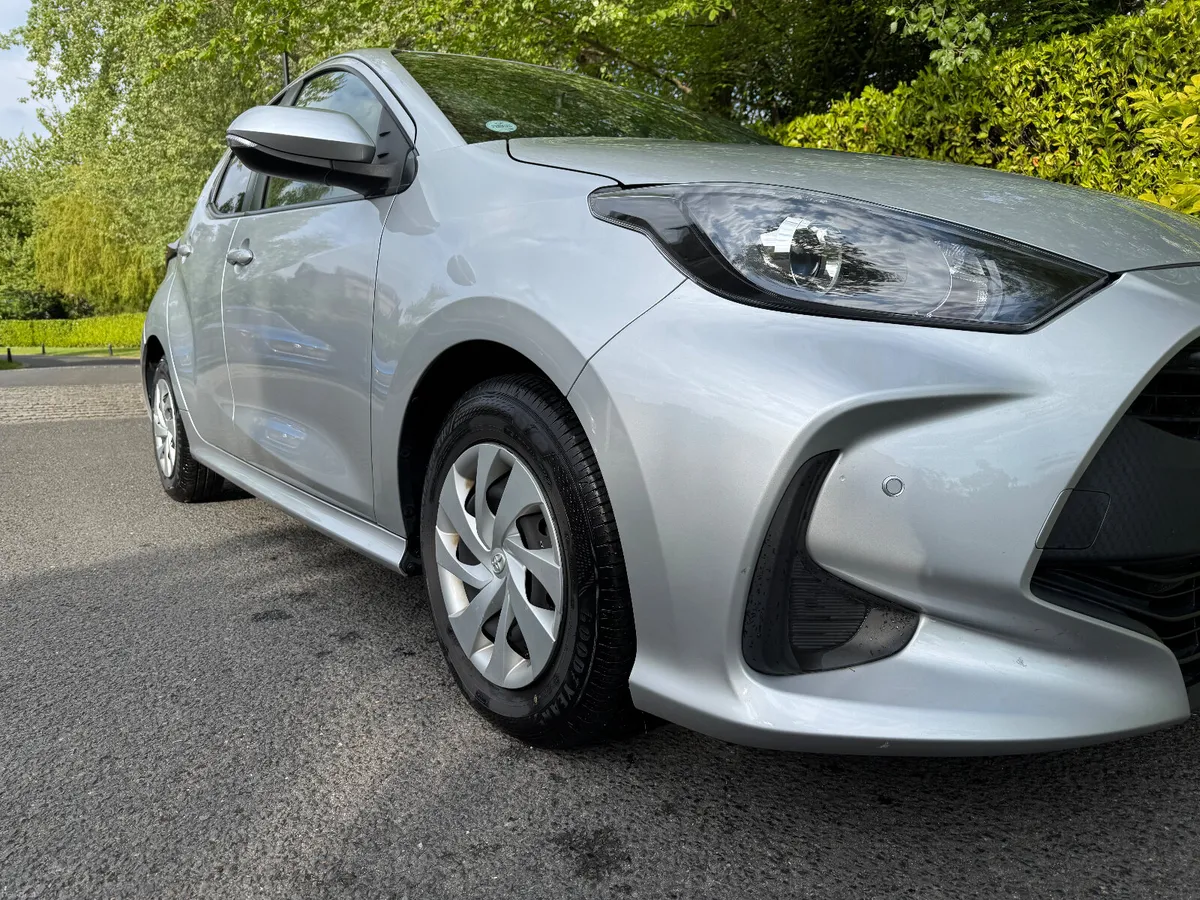 2021 Toyota Yaris Hybrid X  Low Kms €12,950 - Image 2