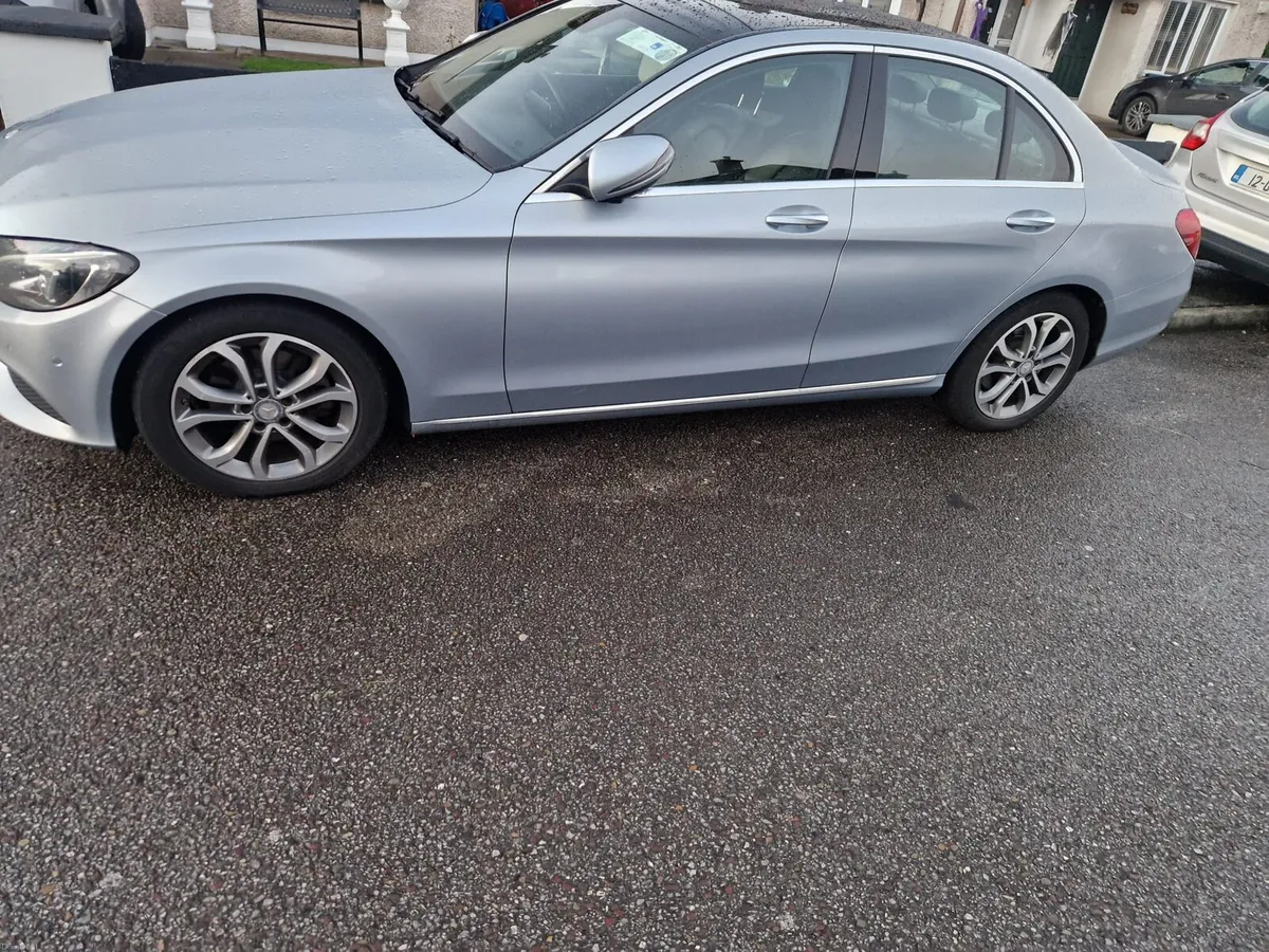 Mercedes c220d - Image 1