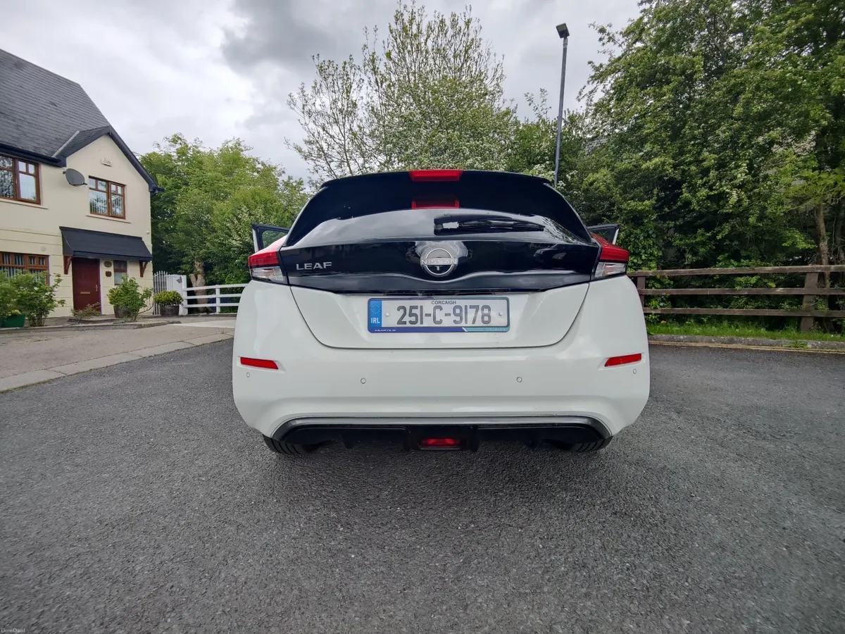 Nissan Leaf 2025- Prize win - 900 km since new!! - Image 6