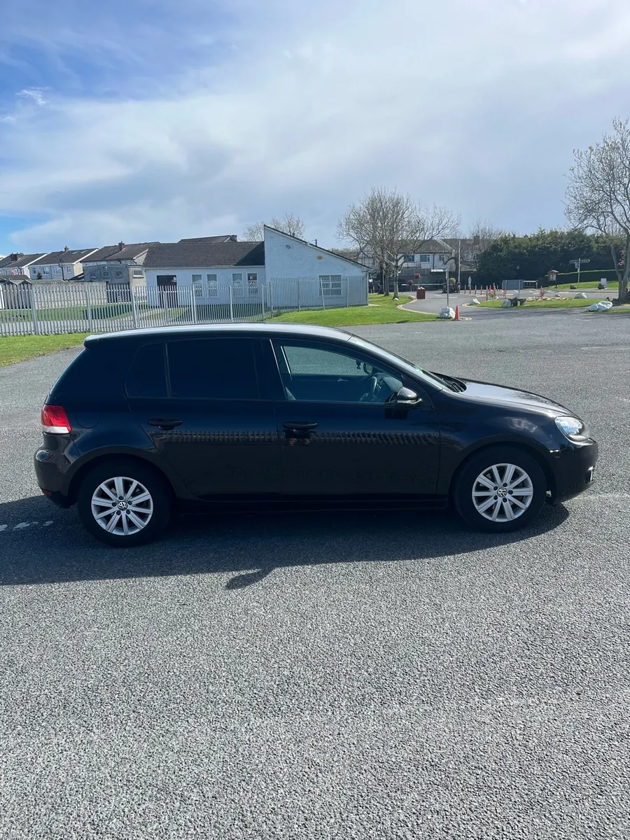 Volkswagen Golf Automatic 1.2 TSI Petrol - Image 3