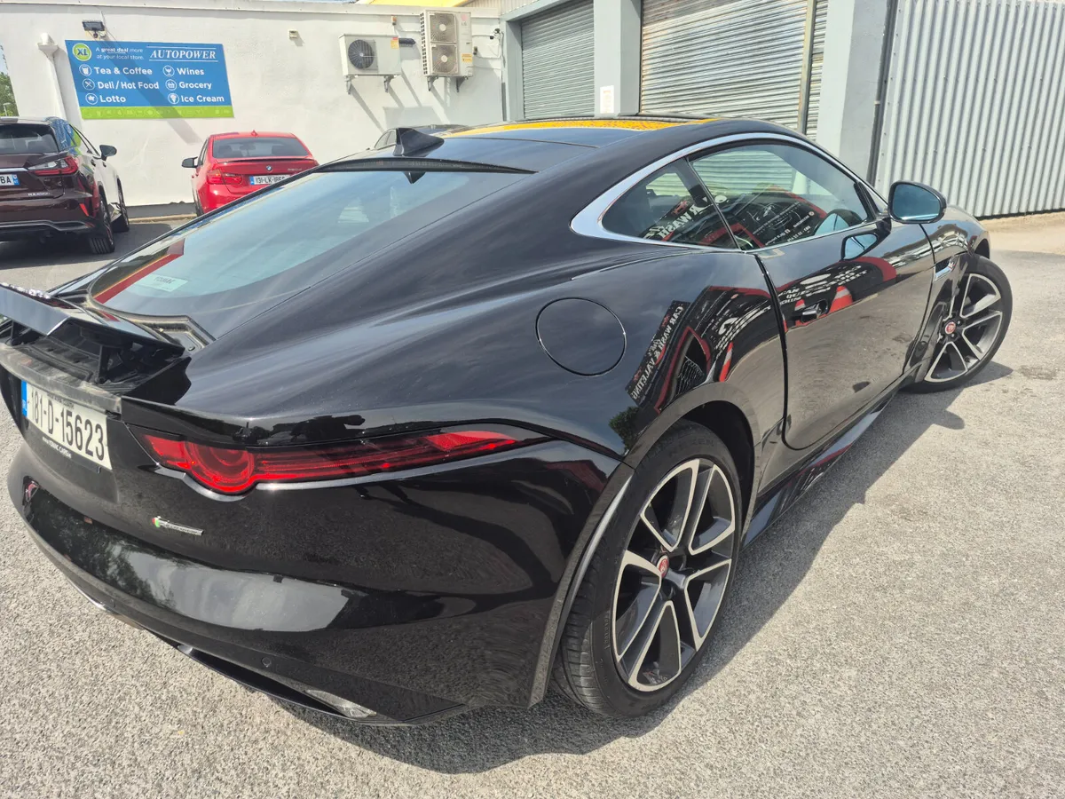 Jaguar F-Type 2018 - Image 2