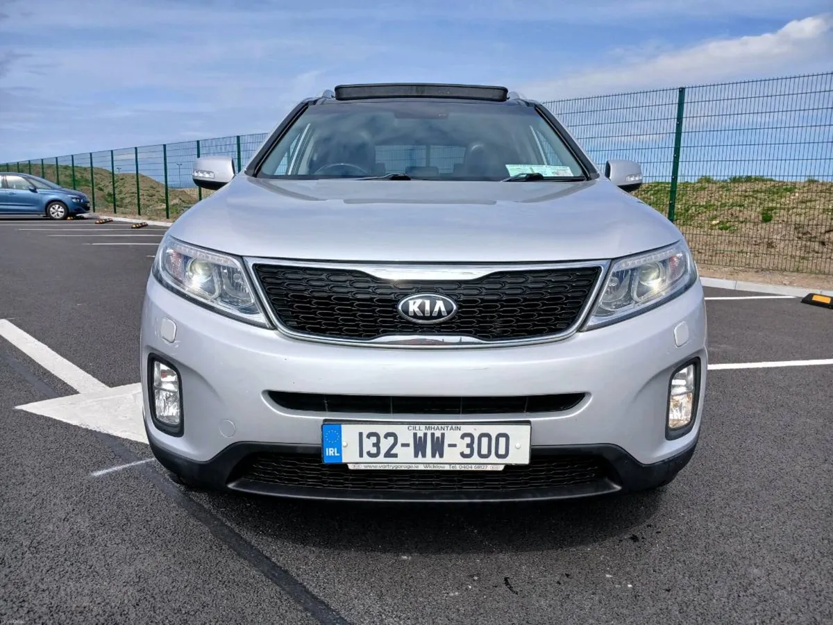 TOP SPEC 4X4 7 SEATER FULL LEATHER CHEAP TAX - Image 1