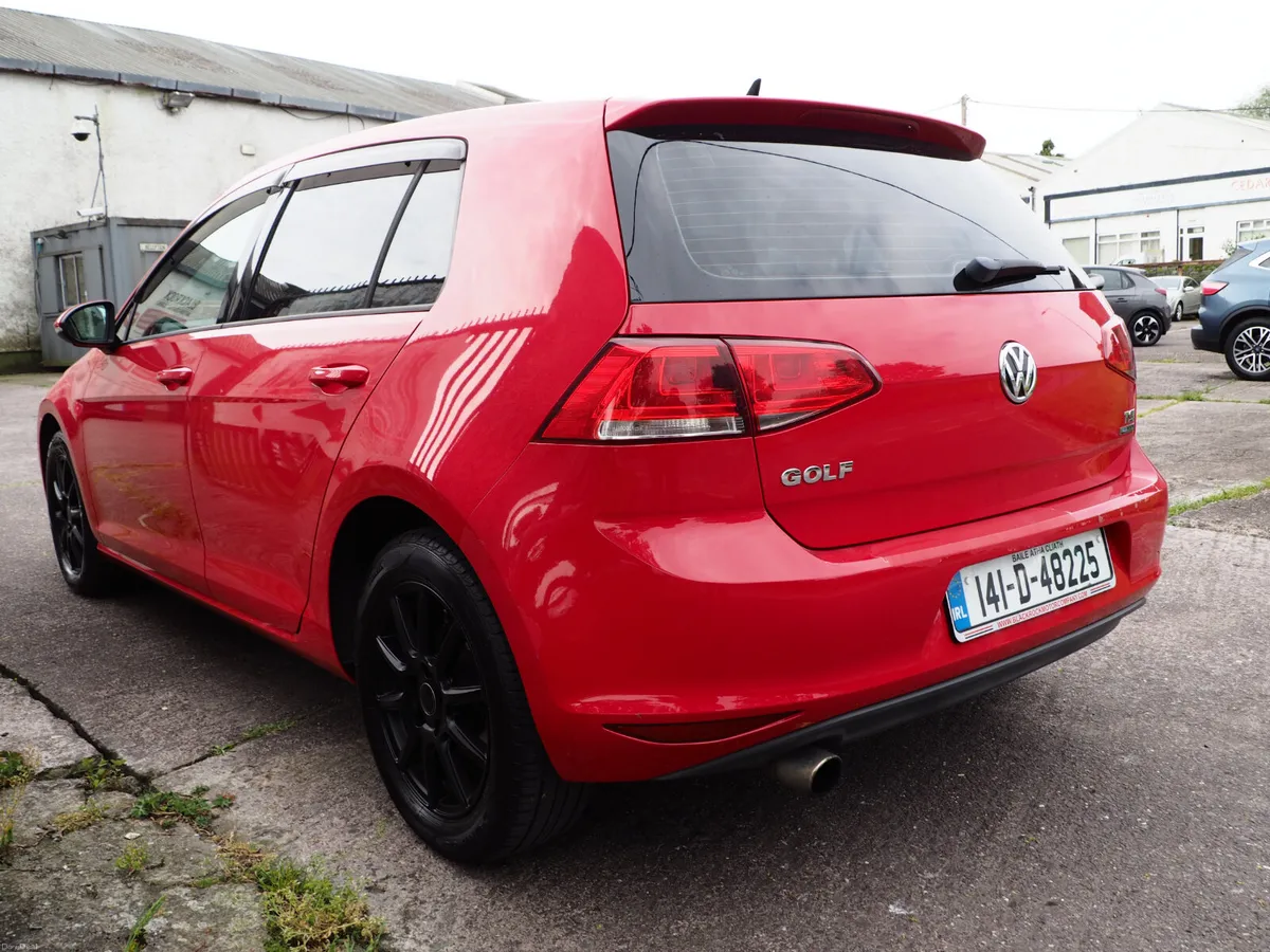 Volkswagen Golf 2014 AUTOMATIC - Image 4