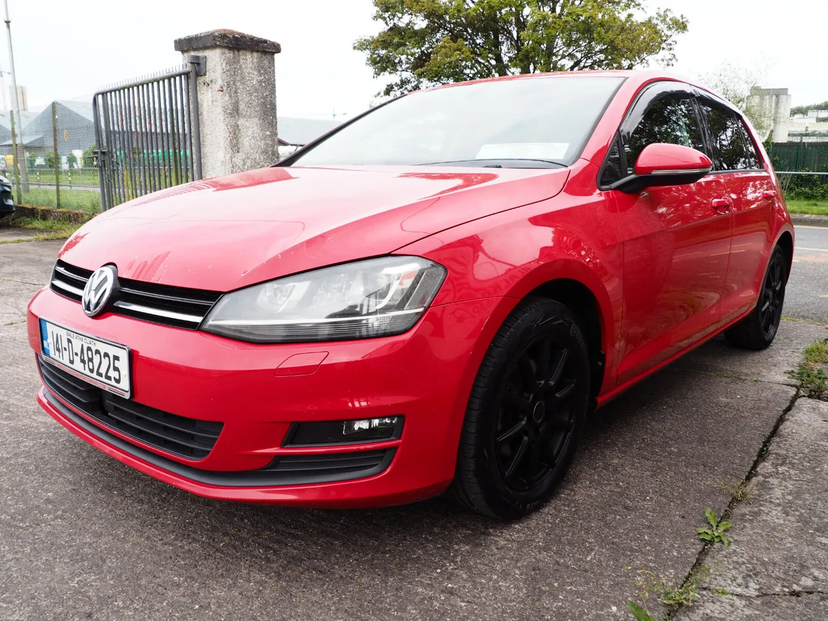 Volkswagen Golf 2014 AUTOMATIC - Image 2