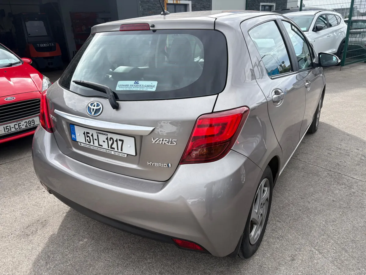 Toyota Yaris 2015 - Image 4