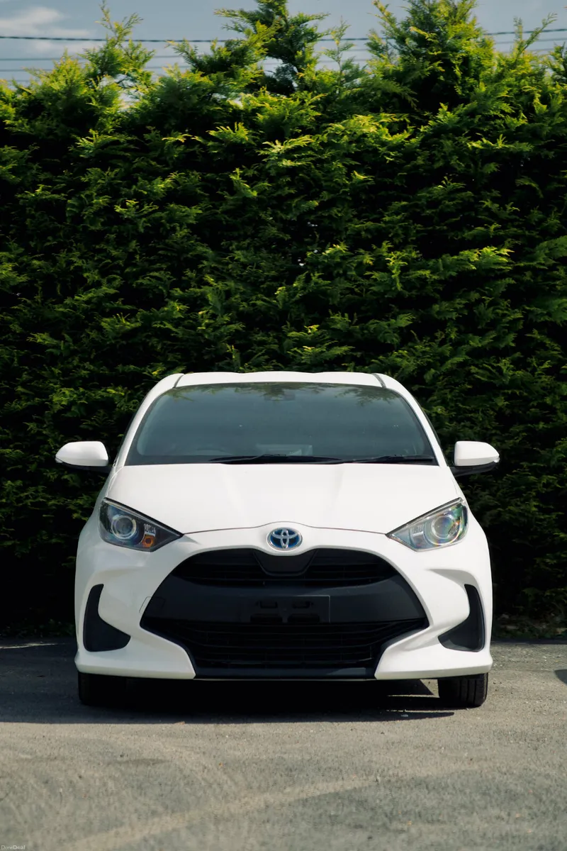 🌟Toyota Yaris 1.5 Hybrid 2021 | Low Mileage 🌟 - Image 6