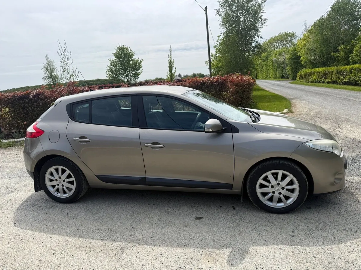 Renault Megane 2010 1.5 diesel - Image 3