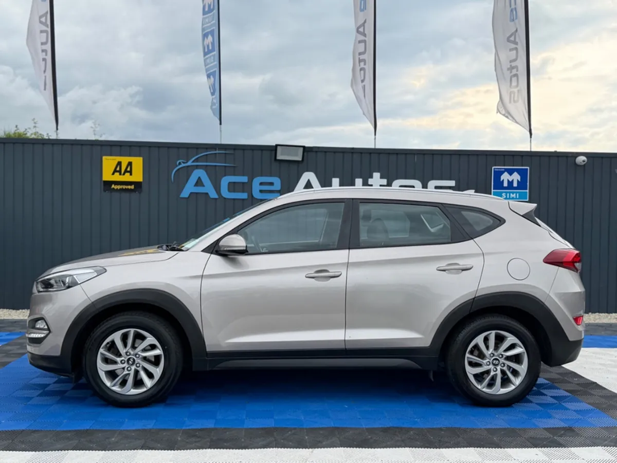 Hyundai Tucson SE NAV - 1.6 DIESEL - AUTO - 12M WA - Image 4