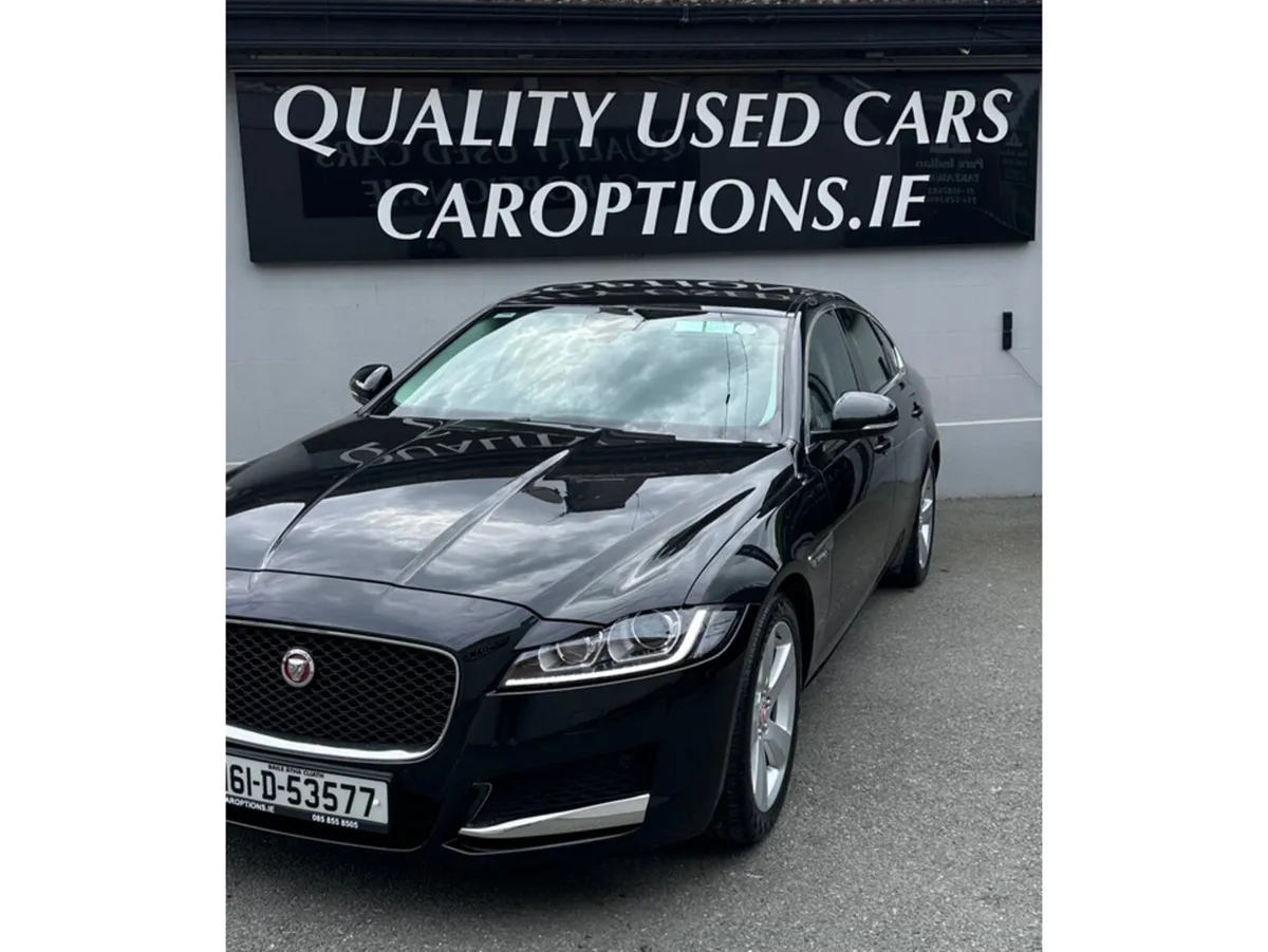 Jaguar XF 2.0 D PORTFOLIO 180PS AUTO 4DR//LOW MILE - Image 4