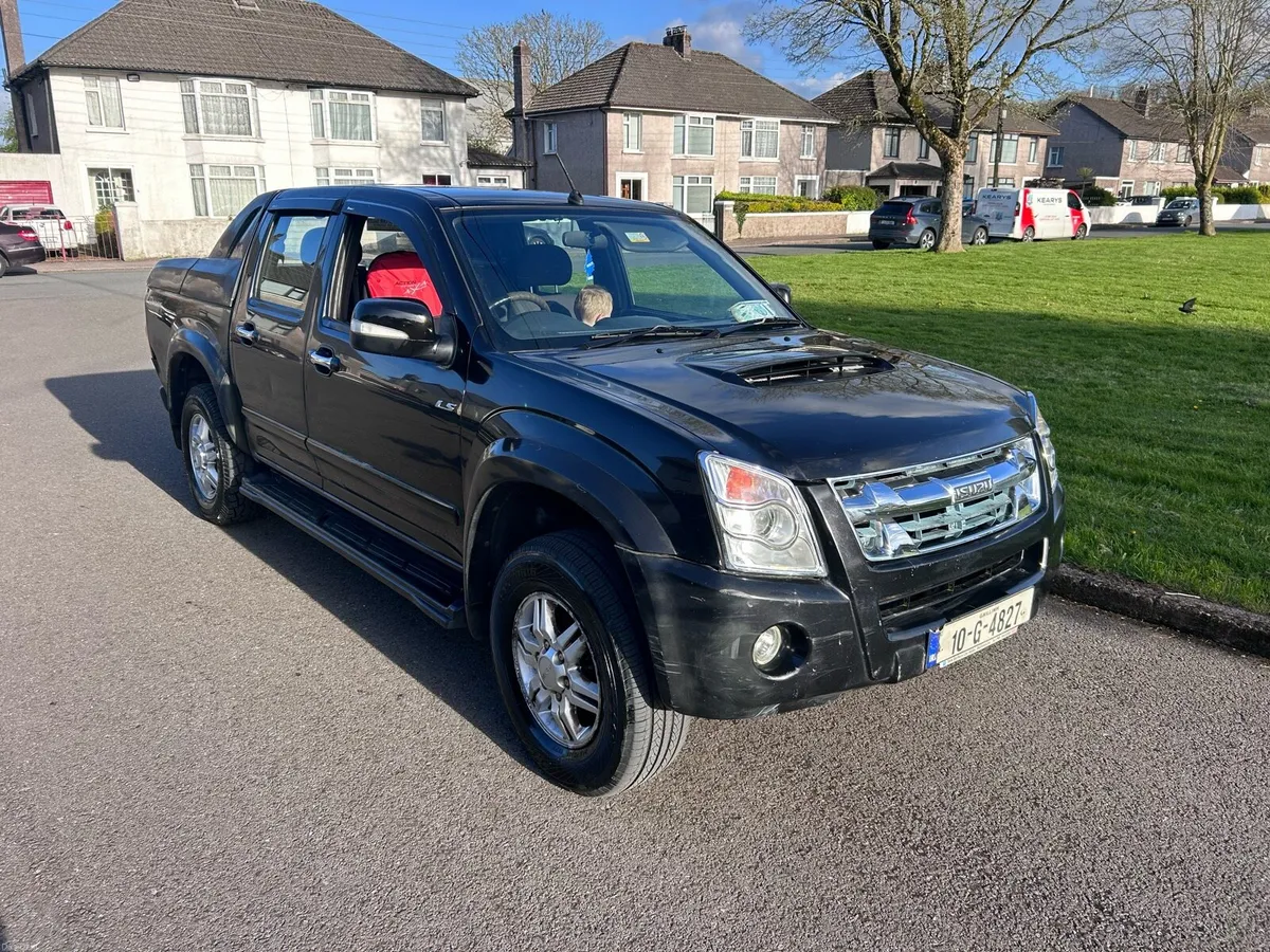 Isuzu Dmax tax and test - Image 3
