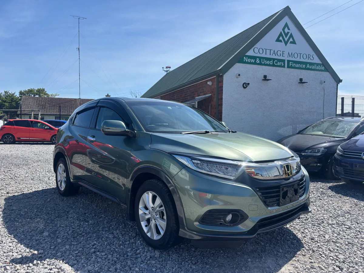 Honda Vezel 1.5 Auto Petrol Hybrid - Image 3