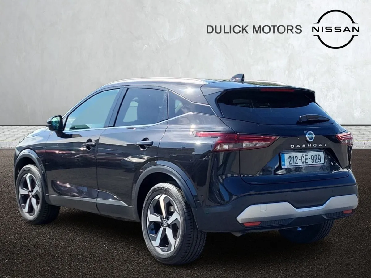 Nissan Qashqai 1.3 PET MILD HYBRID SV PREMIUM - Image 2