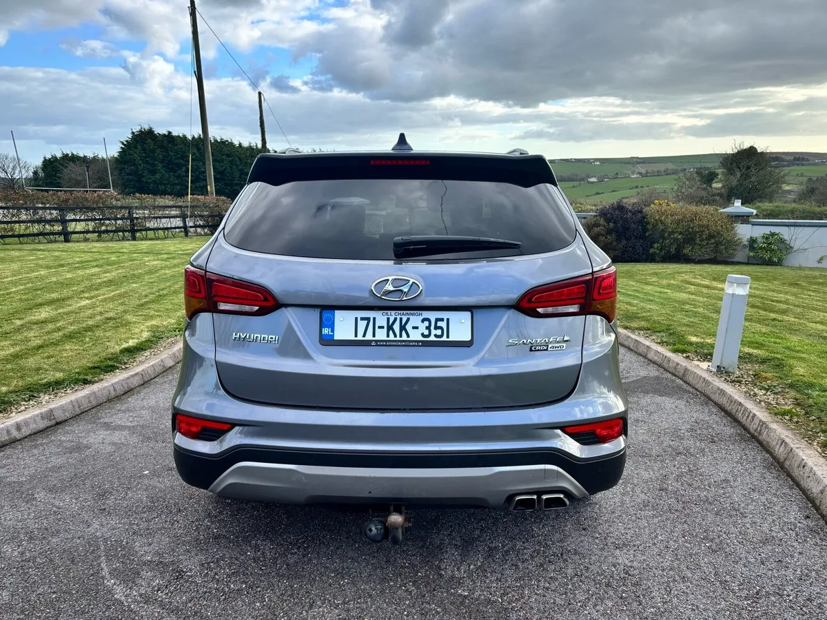 HYUNDAI SANTA FE PREMIUM - Image 1