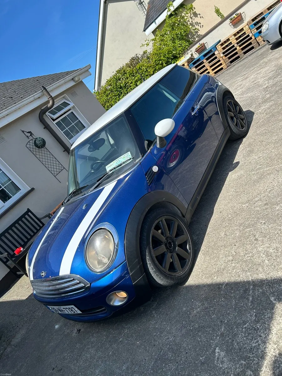 2008 Mini Cooper D - Image 2