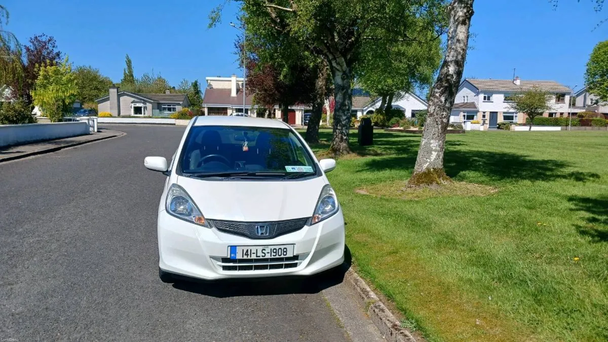 2014 Honda Jazz 1.4 I-VTEC ES+ - Image 4