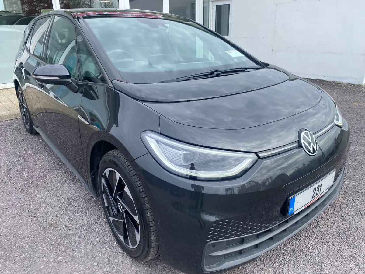 2023 VOLKSWAGEN ID.3 AM2 5893 - Image 1