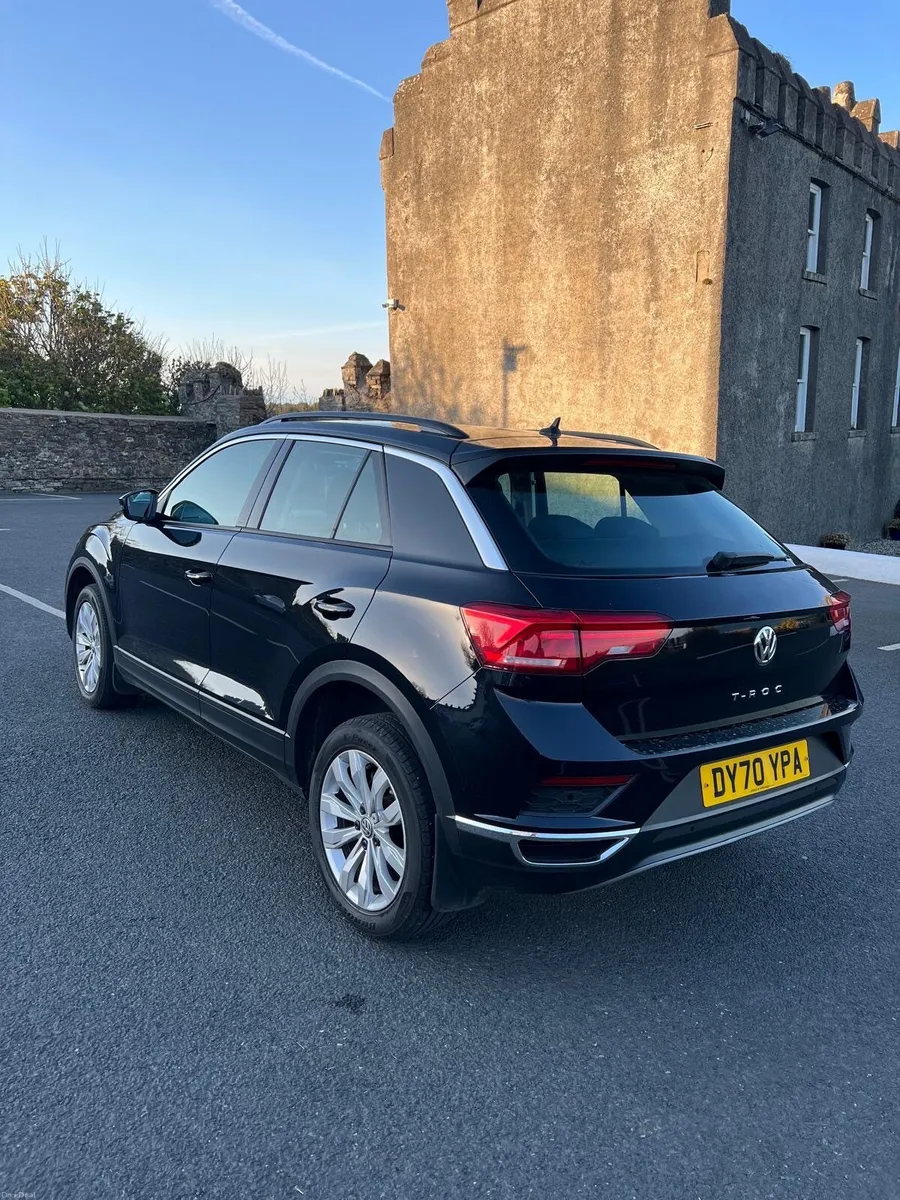 2020 Volkswagen T-Roc SE TDI - Image 2