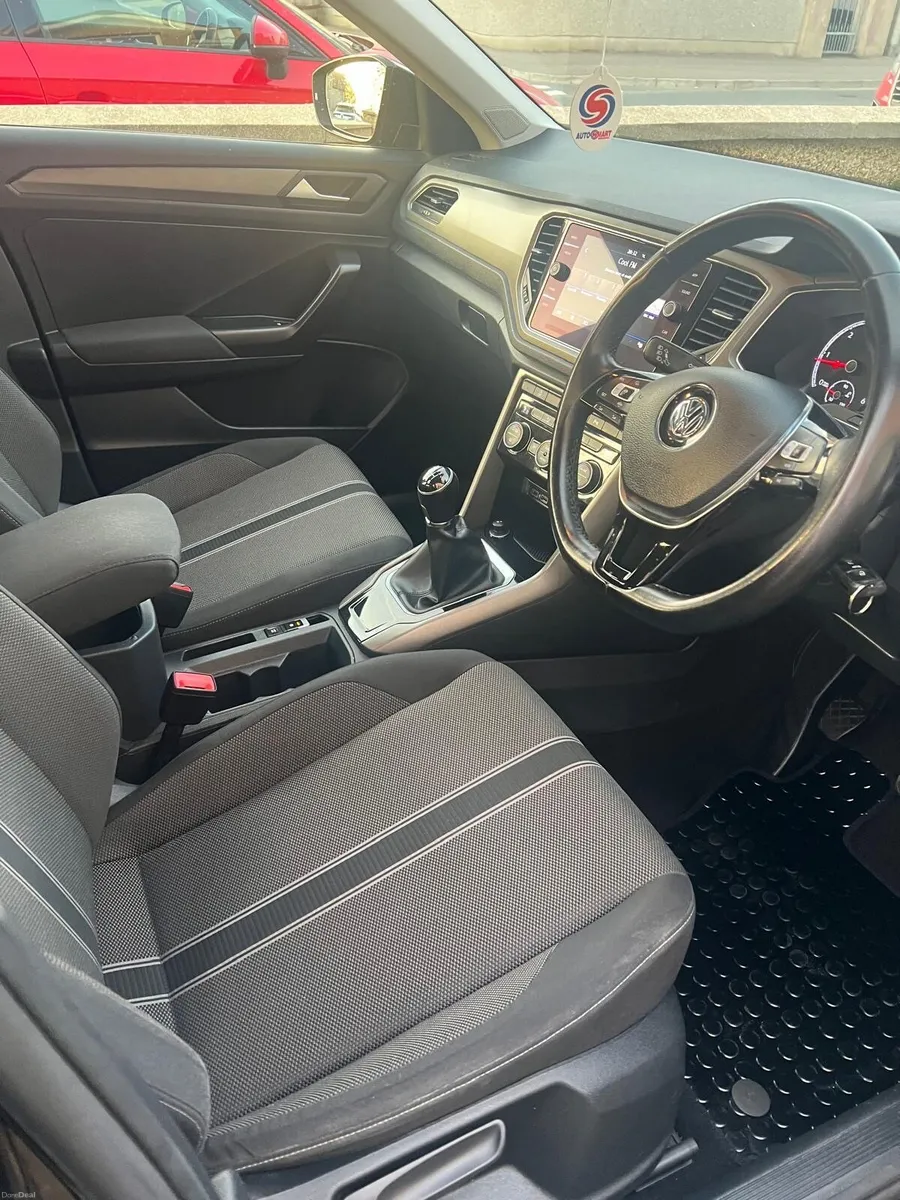 2020 Volkswagen T-Roc SE TDI - Image 6