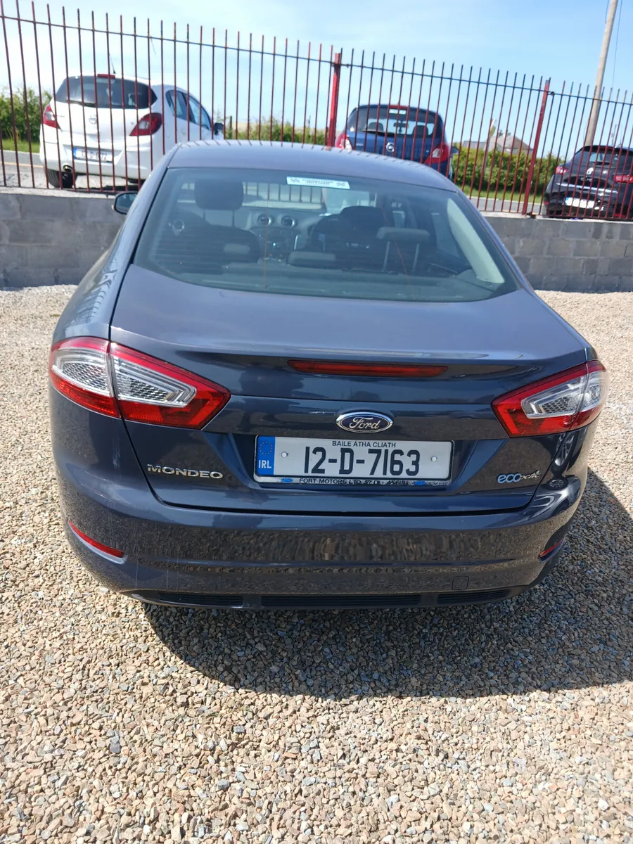 Ford Mondeo 2012 4door saloon - Image 2