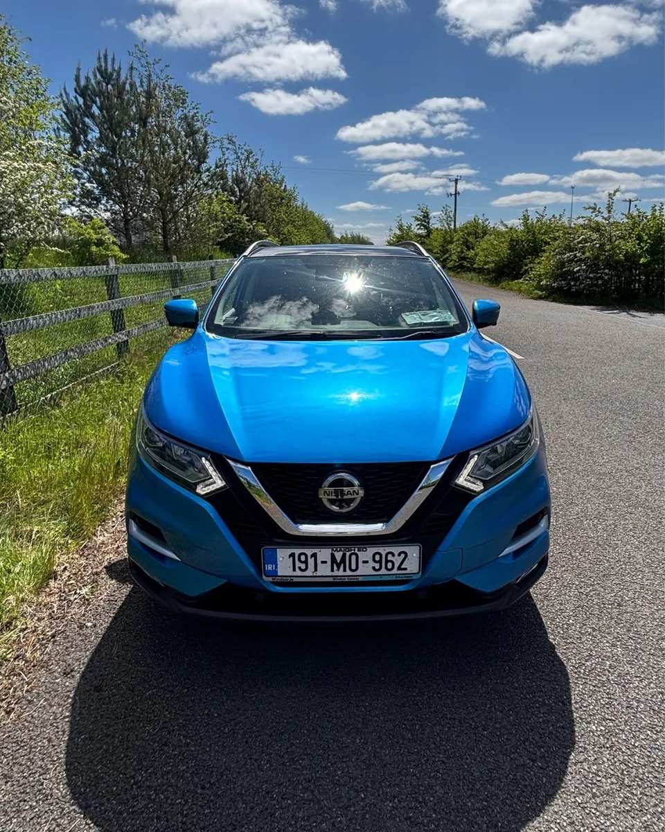 2019 (191) Nissan Quashqai SV Sunroof - Image 2