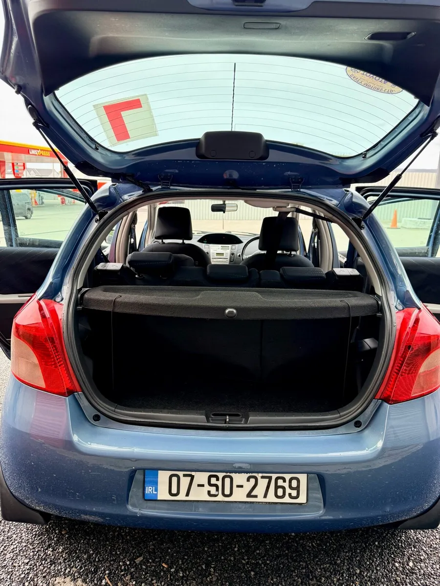 Toyota Yaris NG 1.0L Luna 5DR - Image 4