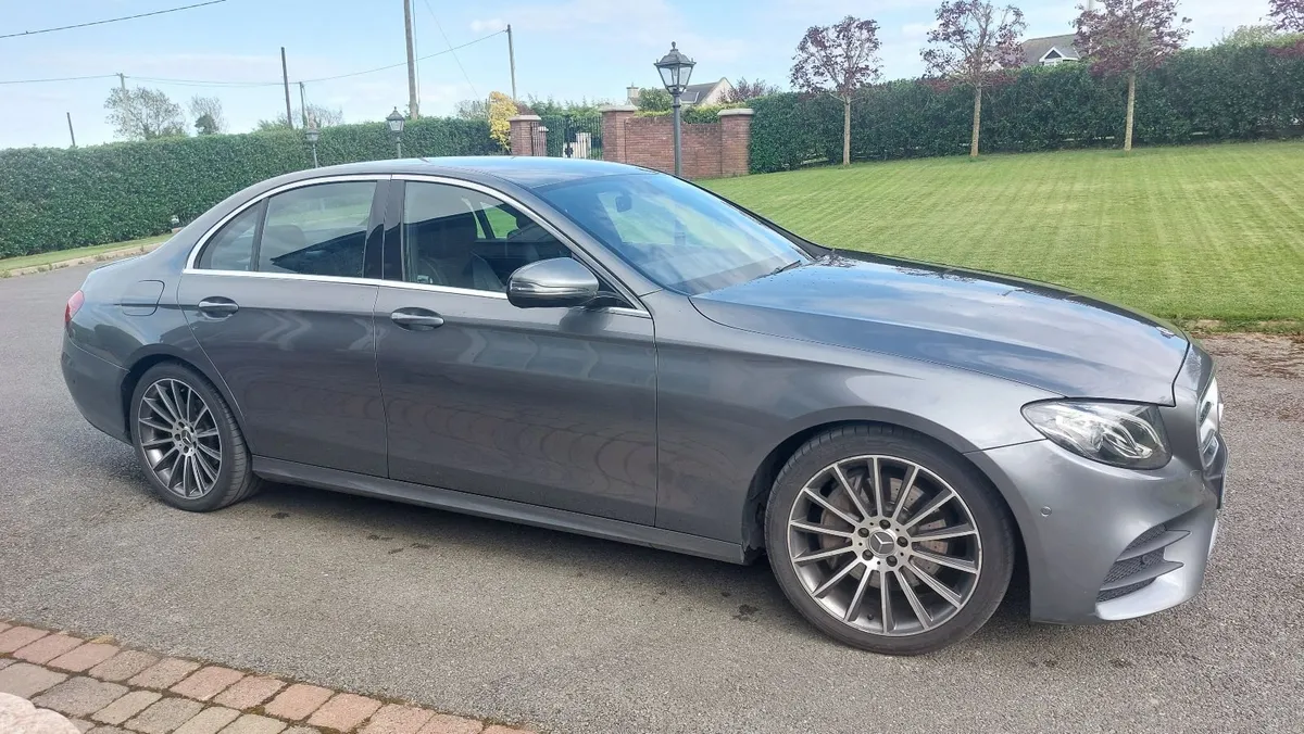 Mercedes-Benz E-Class E220d 2017 AMG Line (172) - Image 1