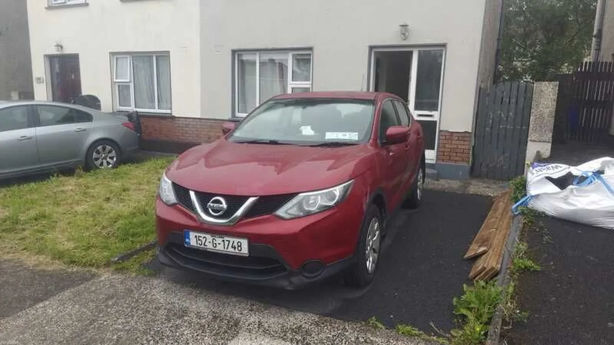 2015 Nissan Qashqai - Image 1