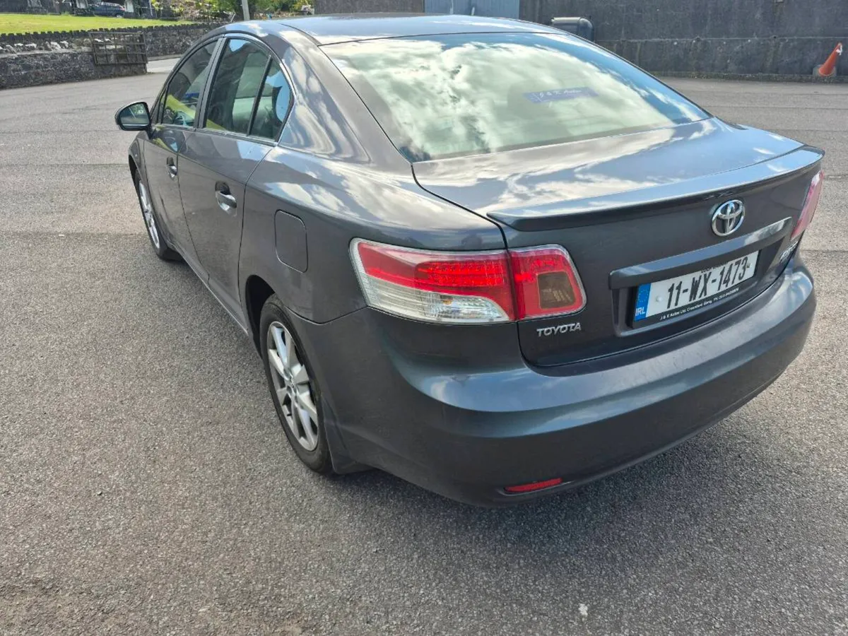 2011 toyota avensis - Image 3