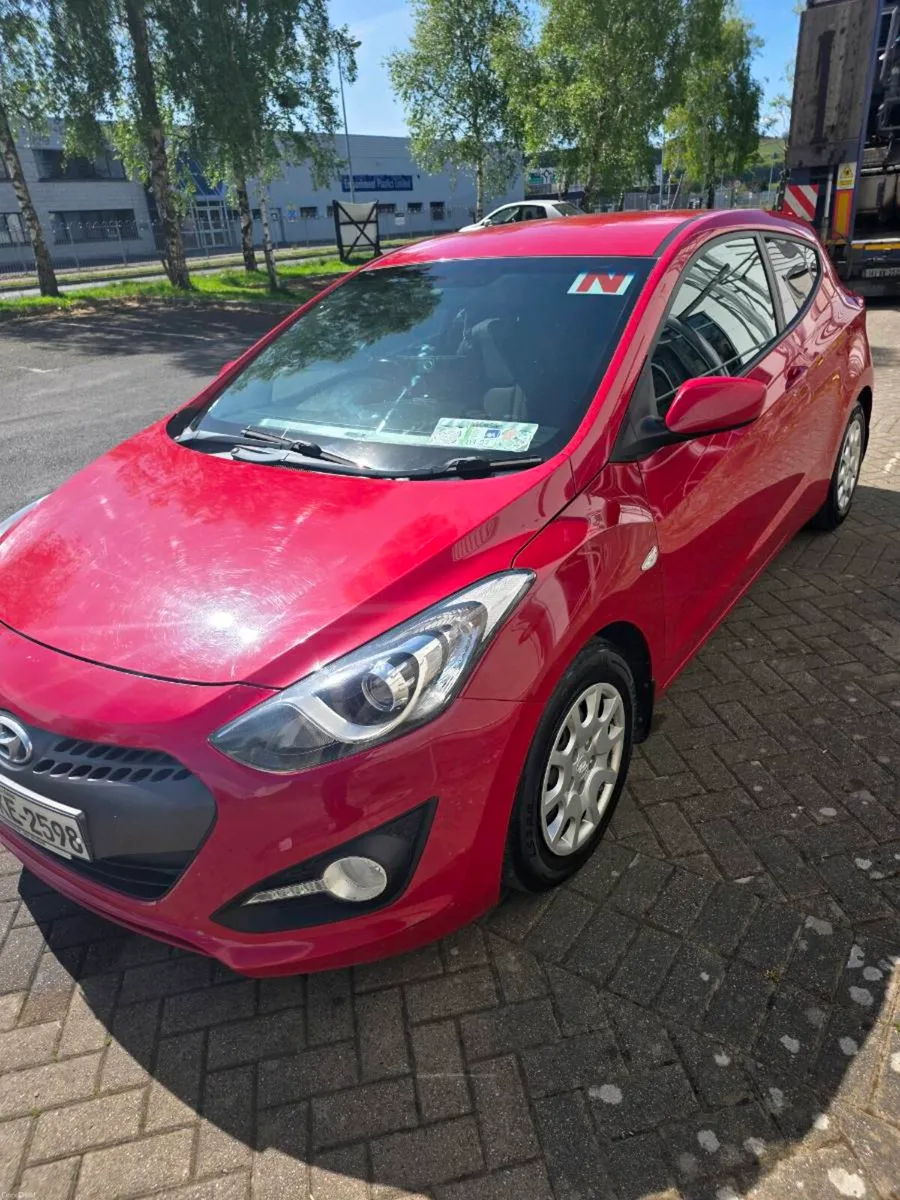 Hyundai i30 van - Image 1