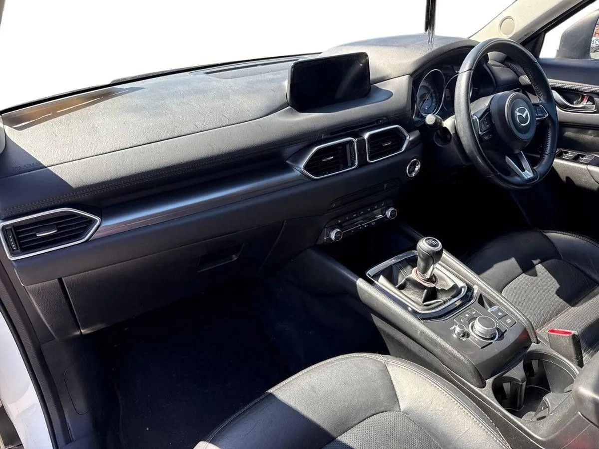 Mazda CX-5 2WD 2.2D (150ps) EXECUTIVE SE LUX PACK - Image 4