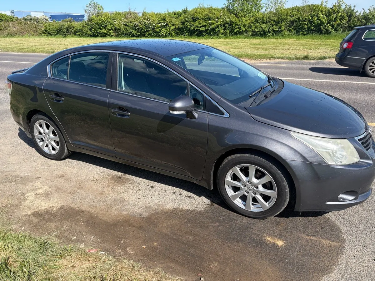 Toyota avensis - Image 4