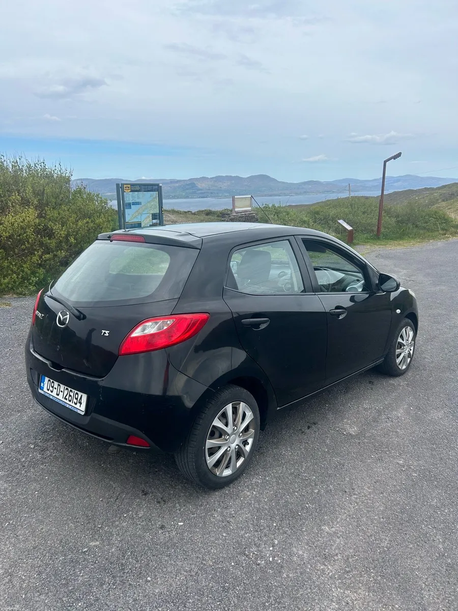 Mazda 2 - Image 6