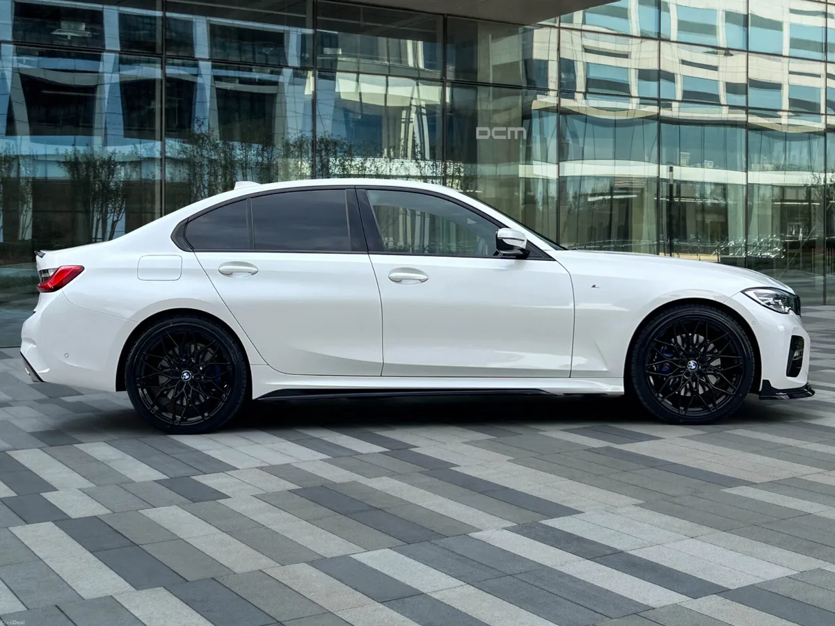 BMW 330e G20 M Sport iPerformance - Image 4