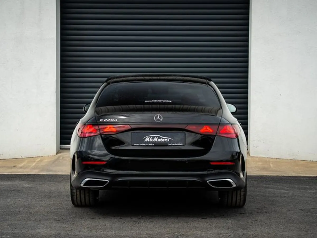 Mercedes-Benz E-Class E220D AMG LINE - Image 3