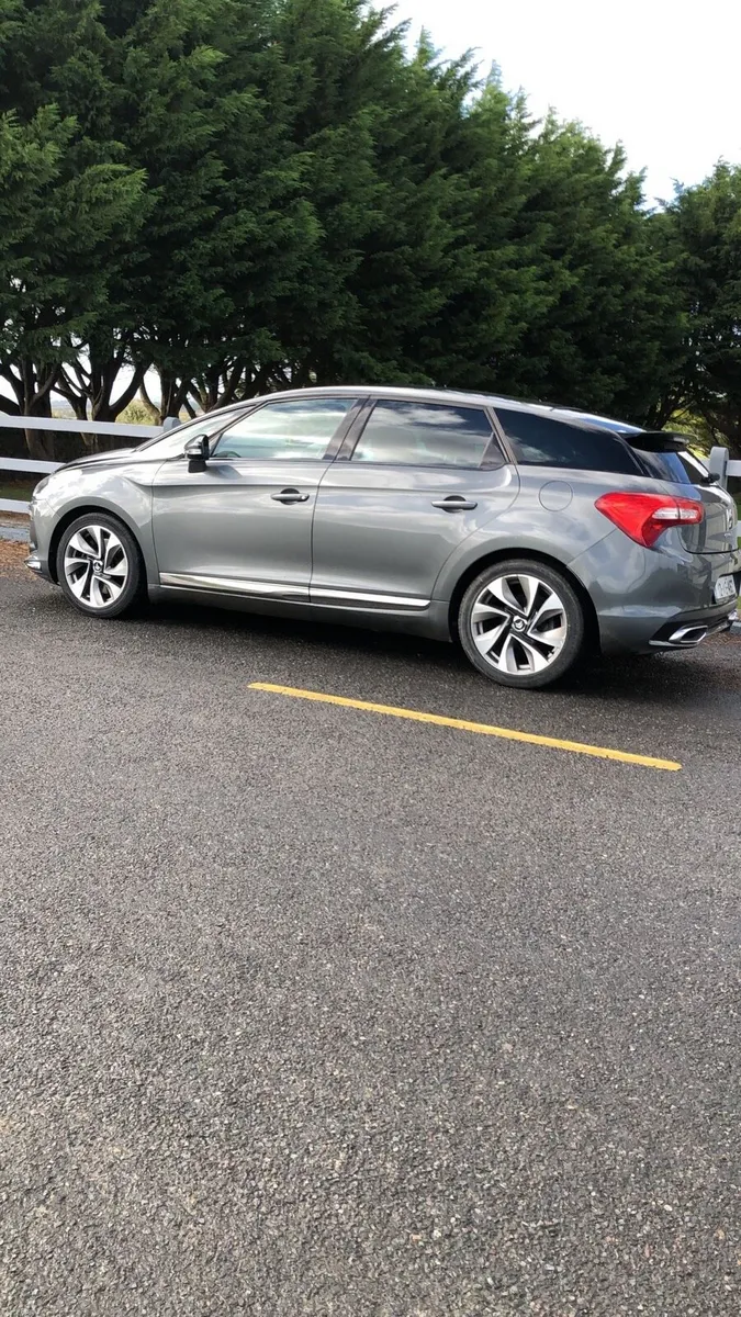 Car for sale - Image 1