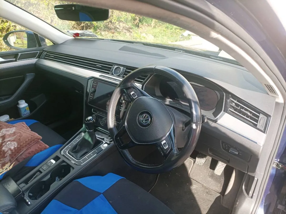 Car - Image 2
