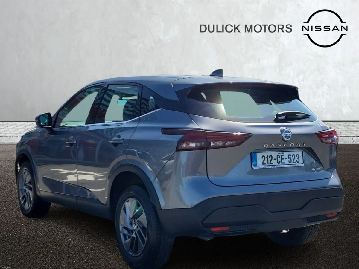 Nissan Qashqai 1.3 PET MILD HYBRID SV - Image 2